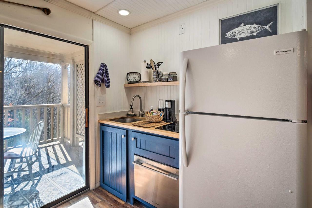 Lake Lure Studio With Private Balcony And Pool Access! Exteriör bild