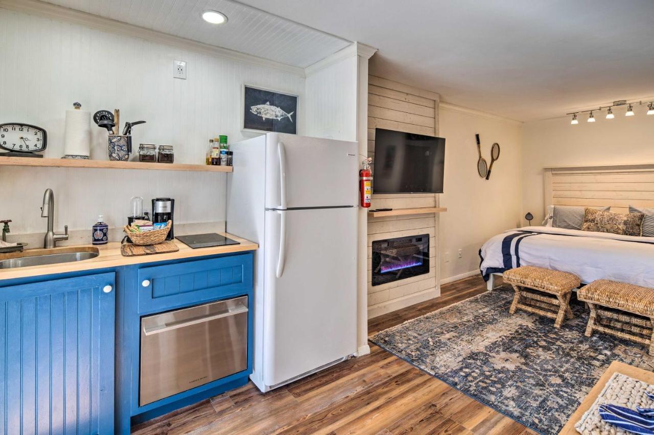 Lake Lure Studio With Private Balcony And Pool Access! Exteriör bild